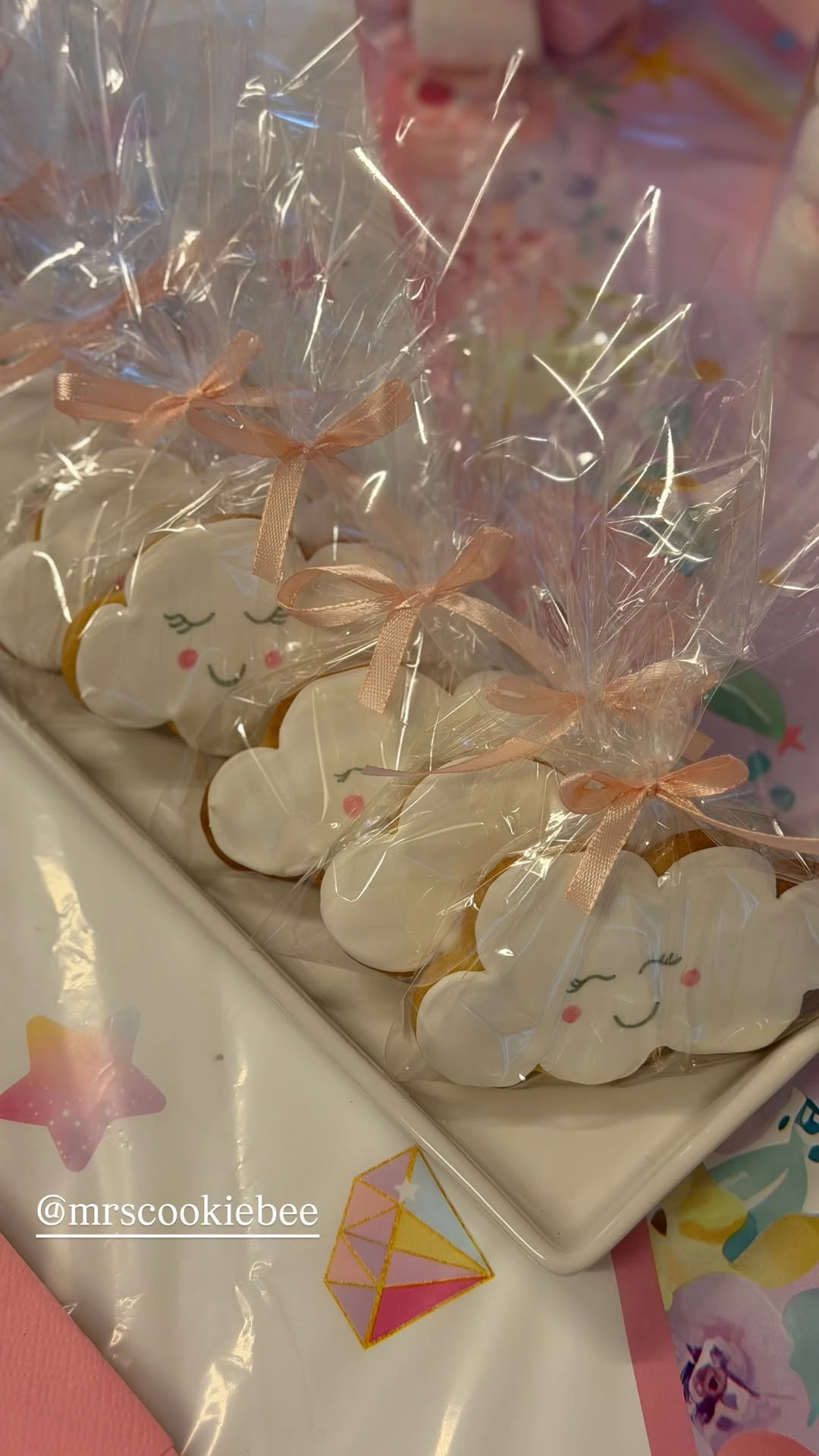 La mesa dulce incluyó galletas de nubes. Fotos: IG. 