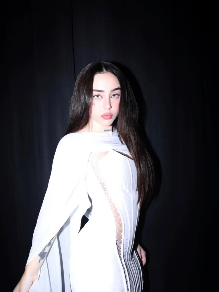 El look de Nicki Nicole. Foto: IG