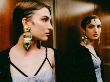 Vintage en clave actual: por qué las prendas eternas vuelven a marcar tendencia