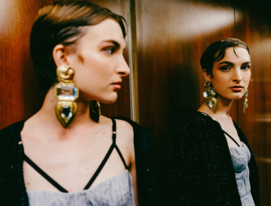 Vintage en clave actual: por qué las prendas eternas vuelven a marcar tendencia