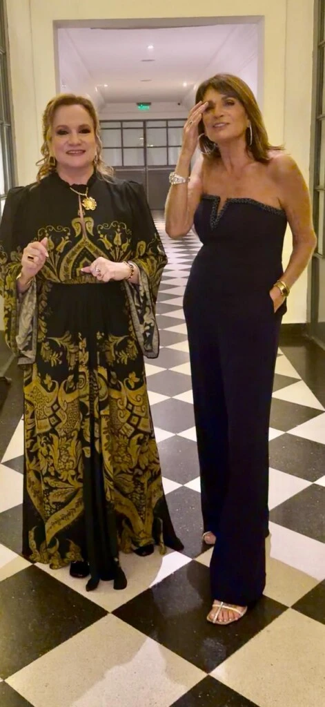 Teresa Calandra y Lucía Galán.