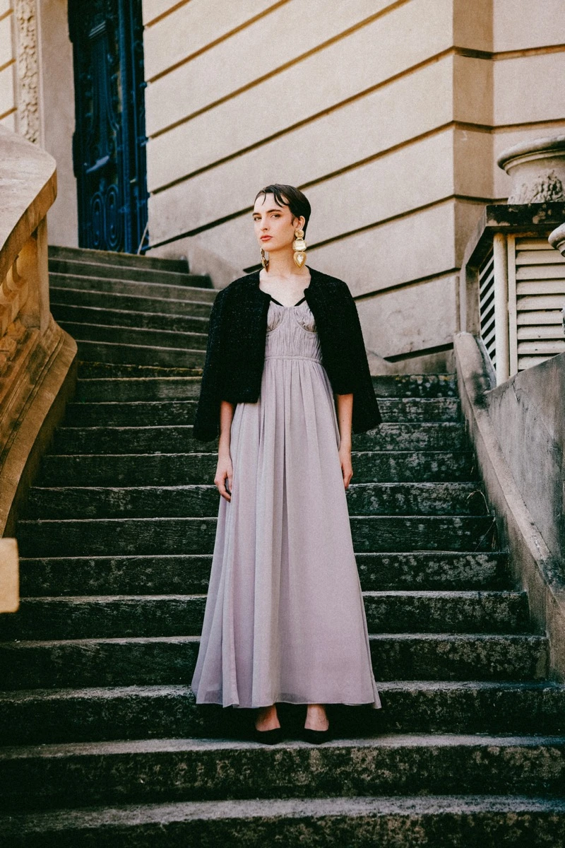 Vintage en clave actual: por qué las prendas eternas vuelven a marcar tendencia