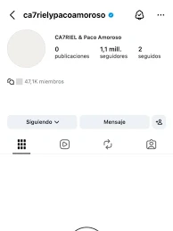 En su caso, el posting zero se vinculó con una idea de retiro, detox digital y pausa creativa, alineada con el concepto de su nuevo material. 