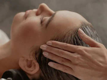 ¿Estrés? Por qué el bienestar del cuero cabelludo es la nueva clave de salud integral