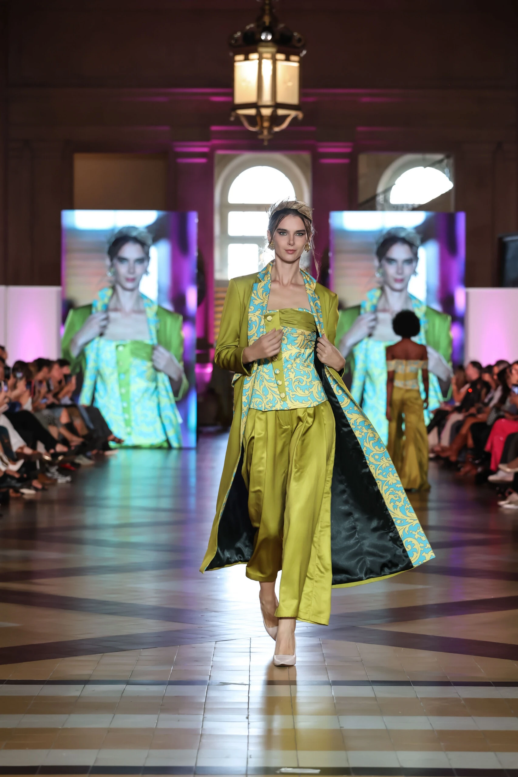 Desfile de Valentina Musa.