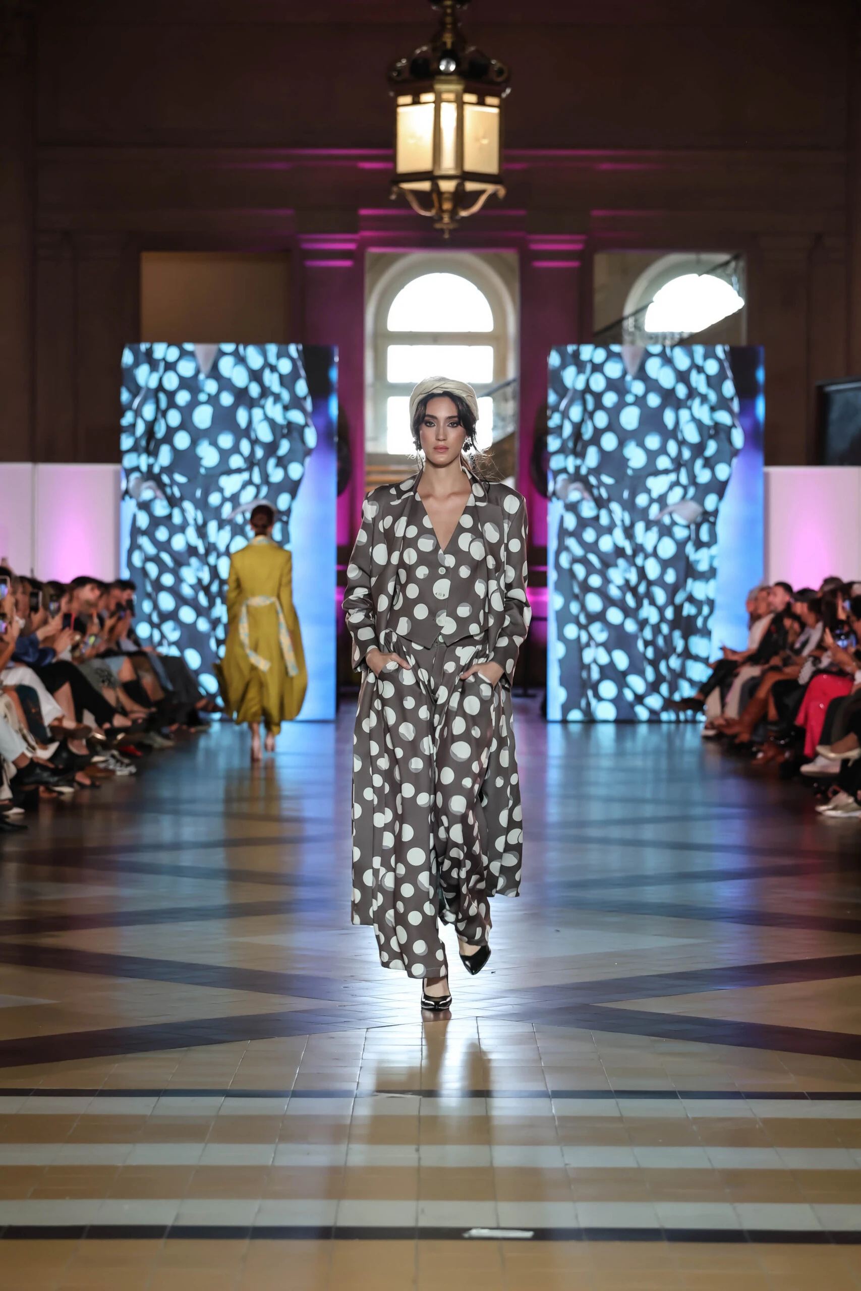 Desfile de Valentina Musa.