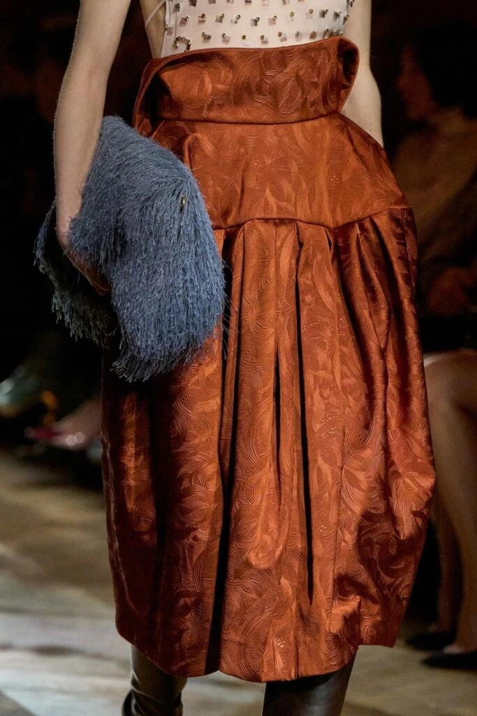 Radiant earth en la moda