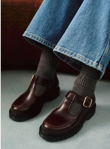 Los mocasines regresan con fuerza, pero en versiones actualizadas que se alejan de lo tradicional.