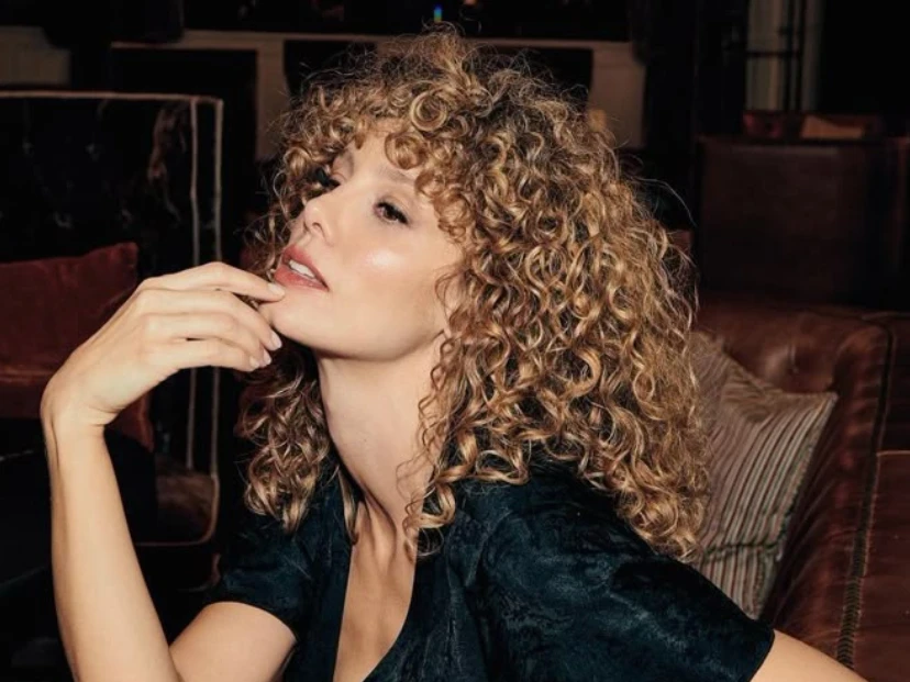 7 cortes de pelo para ondas y rulos que potencian el volumen y la forma