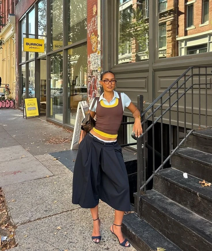 El resultado es un outfit más interesante, moderno y con personalidad.