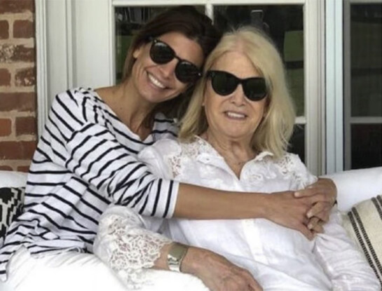 Así fue el saludo de Juliana Awada para su mamá, Pomi Baker, por sus 90 años: "A la persona más fuerte y generosa"