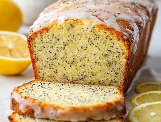 Budín de limón y amapola: la receta esponjosa ideal para la merienda