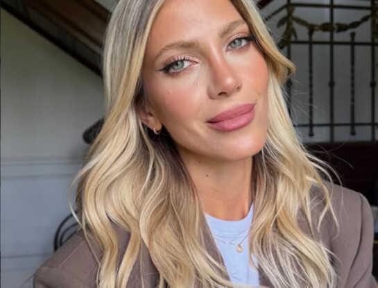 El look de Cande Ruggeri: cómo llevar transparencias con estilo urbano