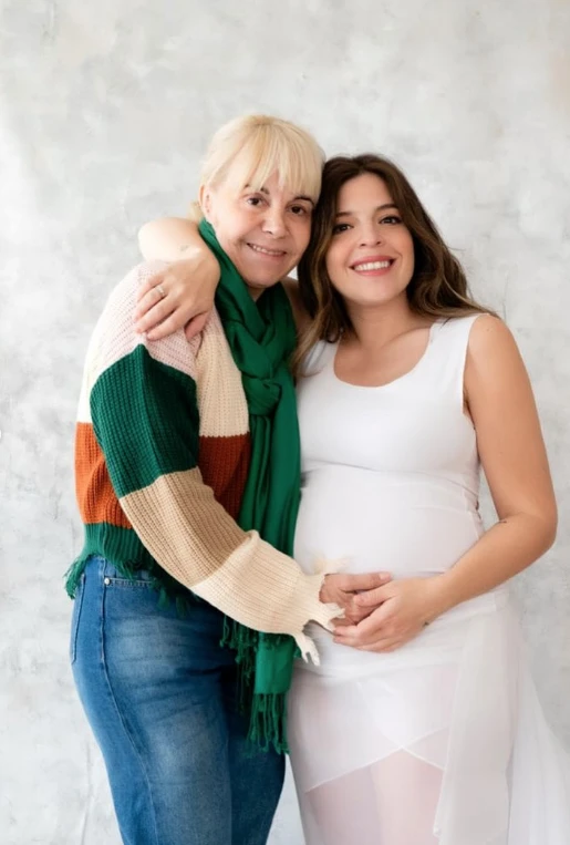 Claudia Villafañe homenajeó a su hija Dalma al cumplir 39 años.