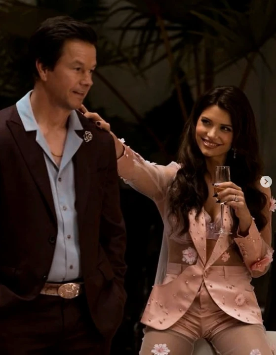 Eva de Dominici junto a Mark Wahlberg, trabajaron en Balls up