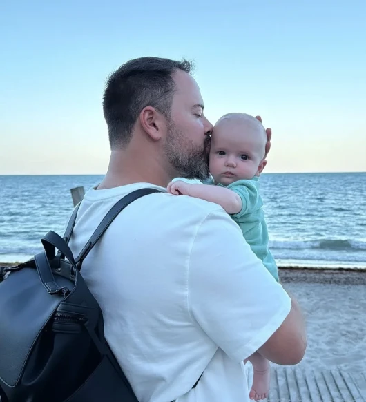 Gianfranco Pelegrino, su único hijo, con su primer nieto