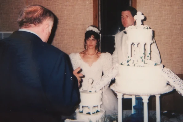 Una familia, seis hijos y un secreto en el sótano: el caso real que vuelve a impactar