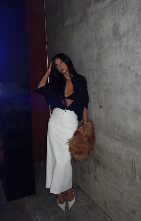 El look lleno de tendencias de Zaira Nara. 