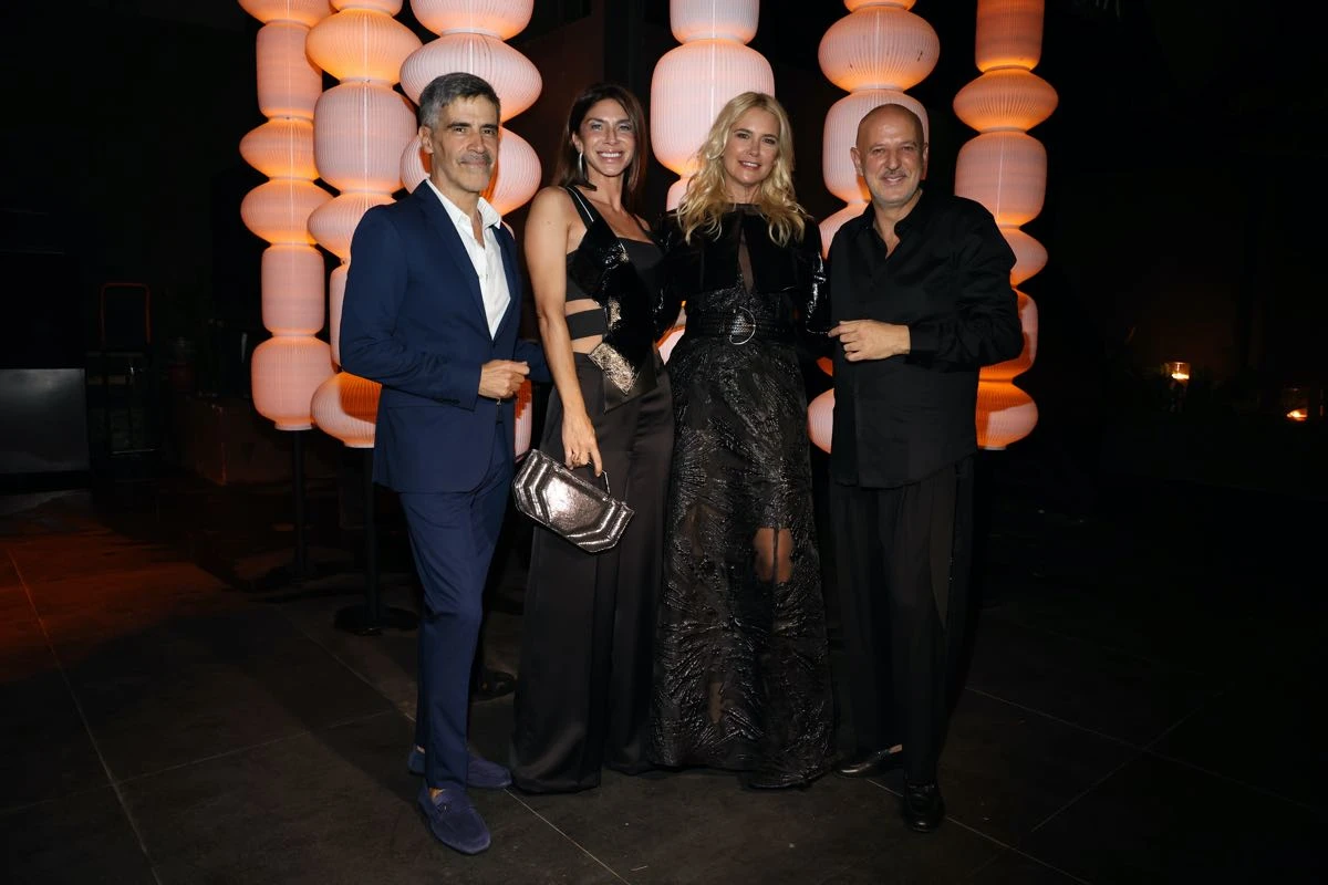 Charly Fonseca, Romina Gaetani y Valeria Mazza acompañando a Fabián