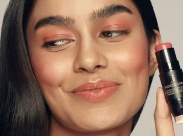 Cosméticos en barra: la forma más simple de definir el rostro en pocos minutos