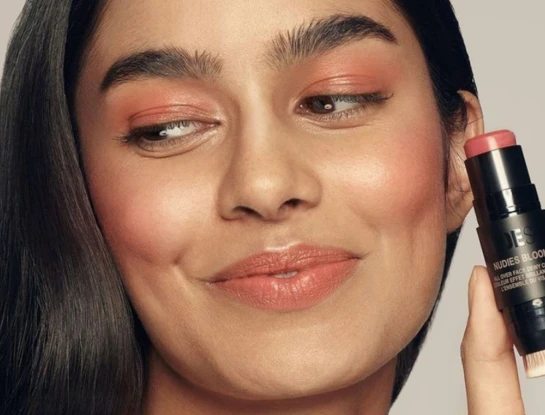 Cosméticos en barra: la forma más simple de definir el rostro en pocos minutos