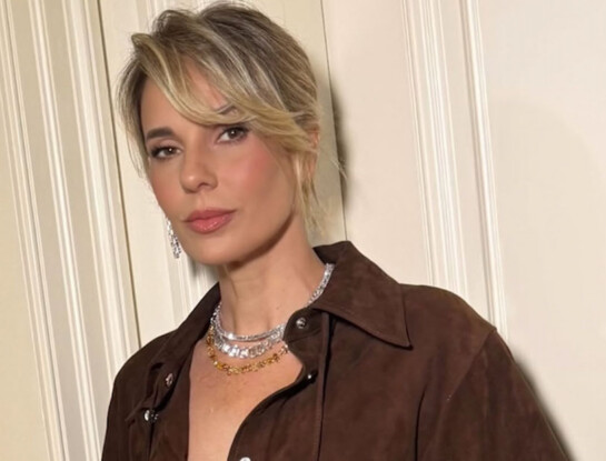 Julieta Cardinali apostó a la gamuza, la textura clave del momento
