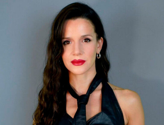 Violeta Urtizberea deslumbró con un look rocker chic en la presentación de la nueva temporada de "Envidiosa"