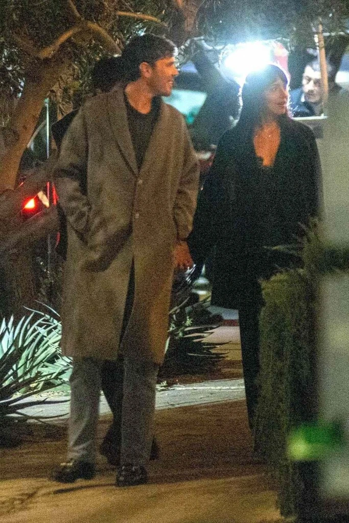 De acuerdo a fuentes cercanas, la relación entre Dakota y Role Model sería por el momento relajada y sin presiones. 