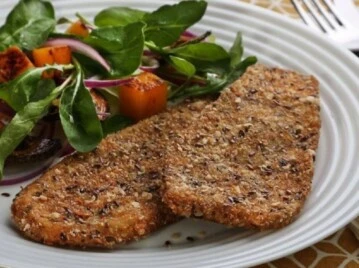 Milanesa veggie: receta de berenjenas con rebozado de frutos secos