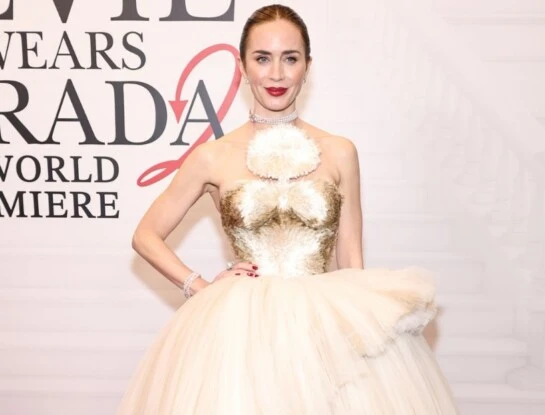 Emily Blunt y su impactante look de Schiaparelli en la premiere de “El diablo viste a la moda 2”