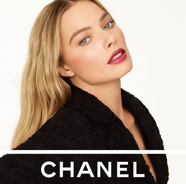 Margot Robbie en la nueva campaña de Chanel beauty