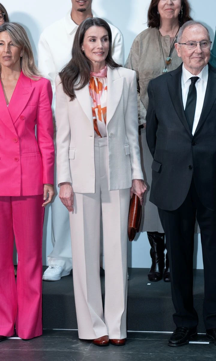 La reina Letizia con sus zapatos Mary Jane. 