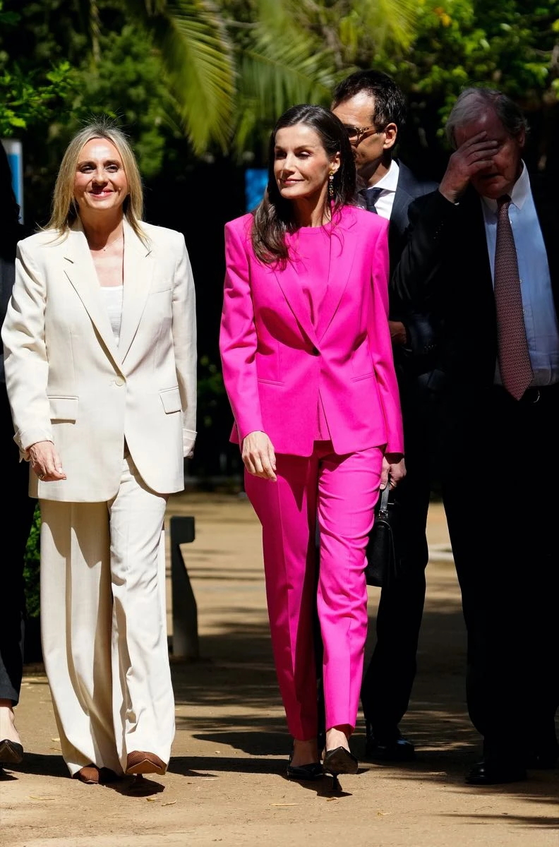 Letizia Ortiz adelantó uno de los colores de la próxima temporada. 