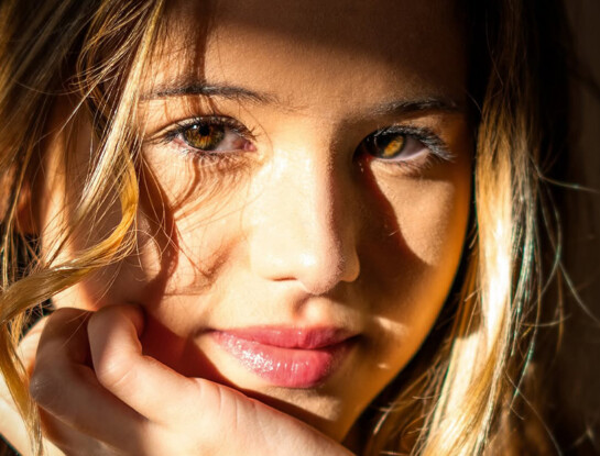 Así fue el look de Giovanna, la hija de Ricky Diotto y Fernanda Callejón, en su primera comunión