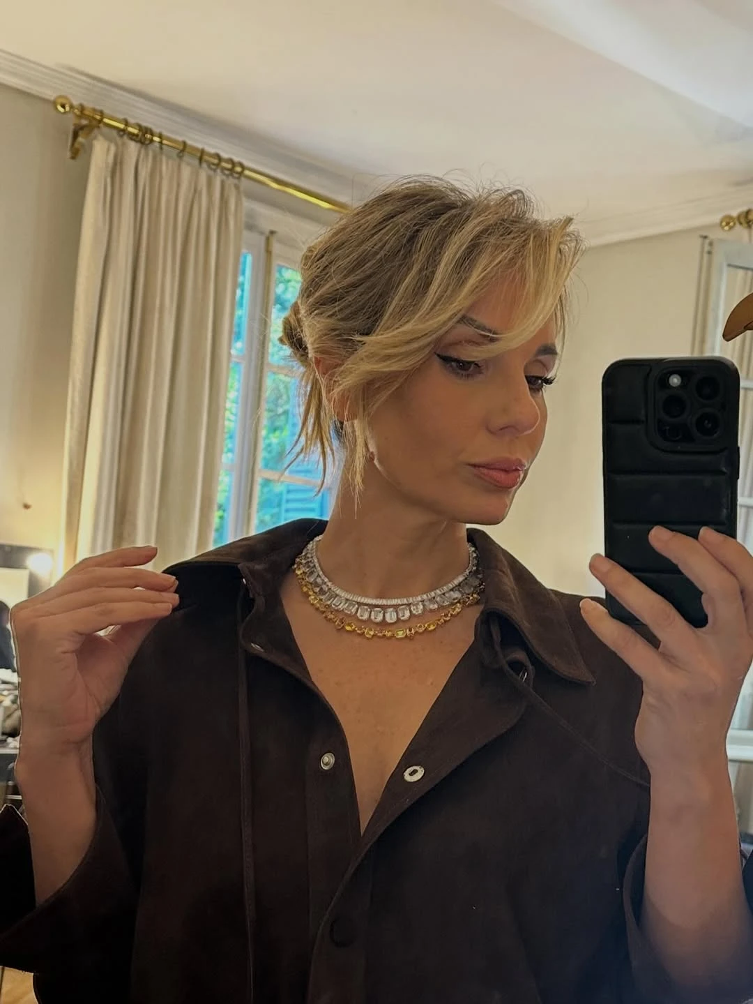 El look de Julieta Cardinalli en el junket de prensa de Envidiosa. 