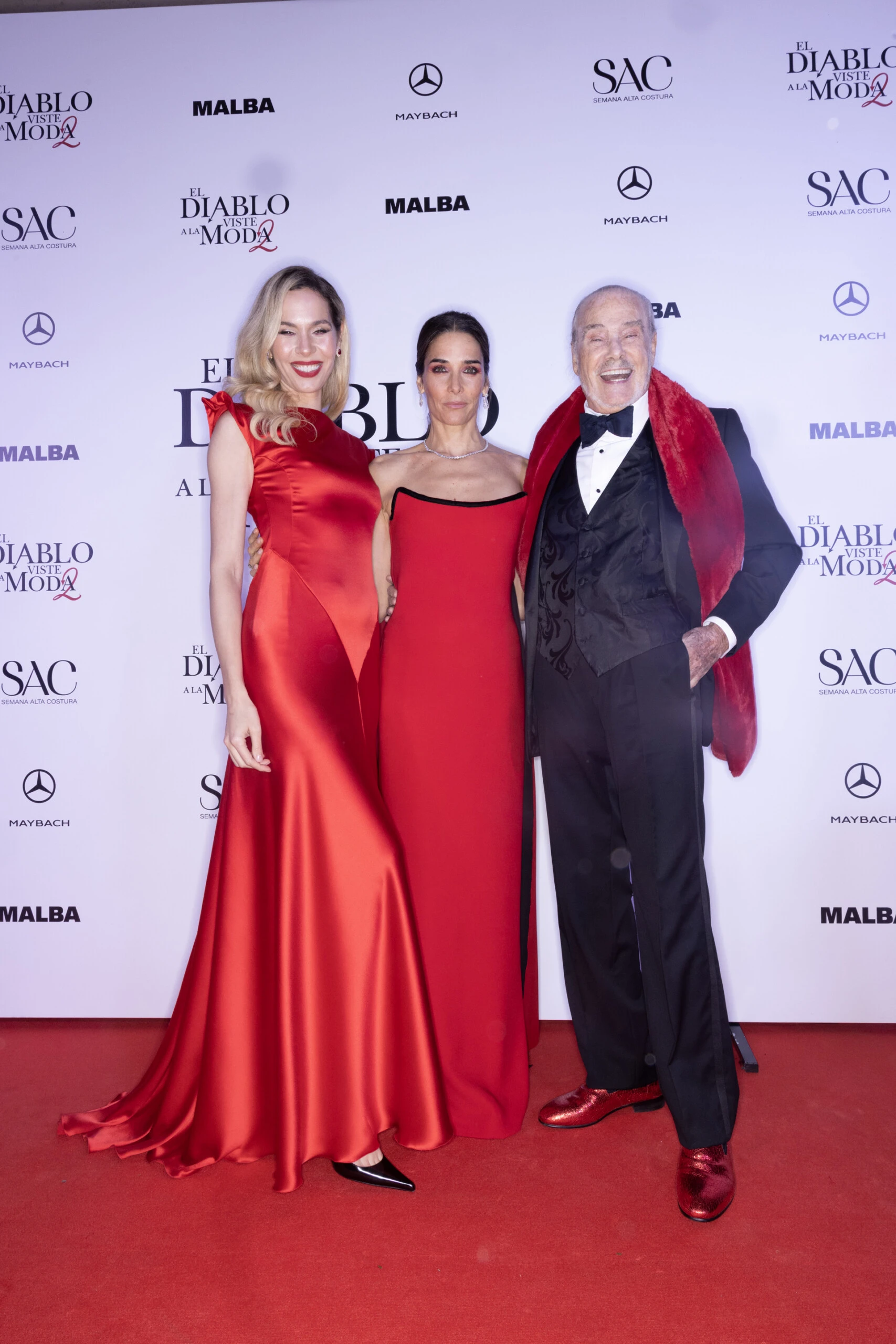 Elina Costantini, Juana Viale y Gino Bogani.