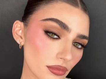 Maquillaje destacada