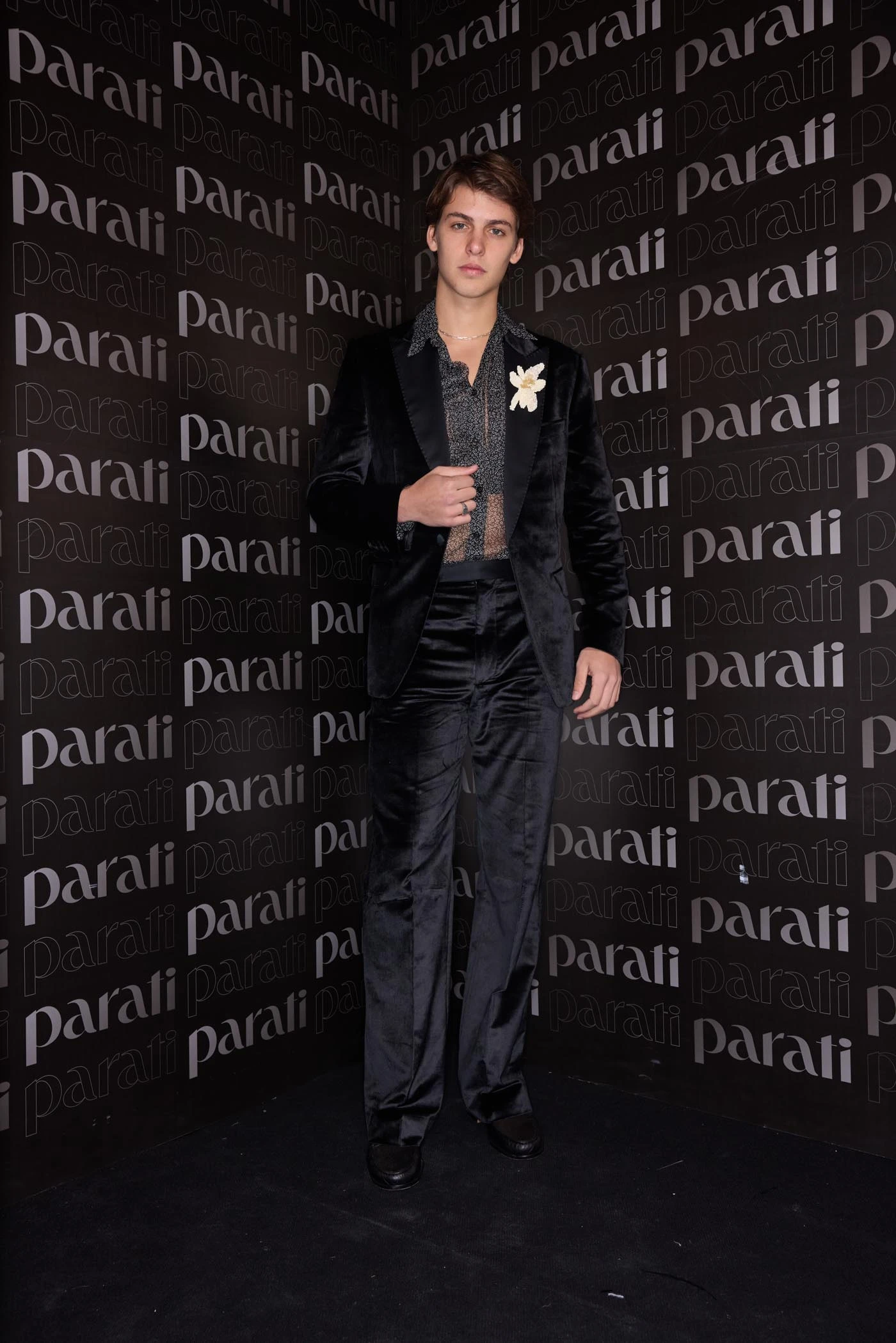 Benicio Gravier con pieza de Carbone. 