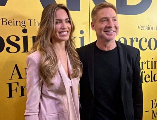 Los looks de Adrián Suar y Rocío Robles en el estreno de "Desde el jardín"