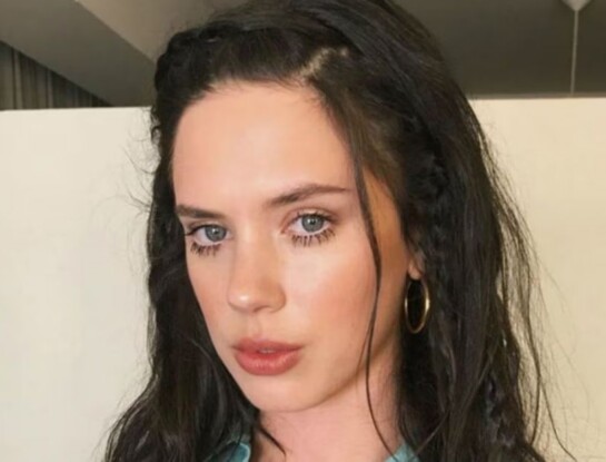 Coachella 2026: el look de Delfina Chaves que combina estilo urbano y sensualidad