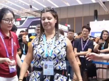 Argentina vuelve a caminar gracias a exoesqueleto