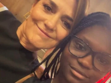 Andrea Pietra y su hija Ari