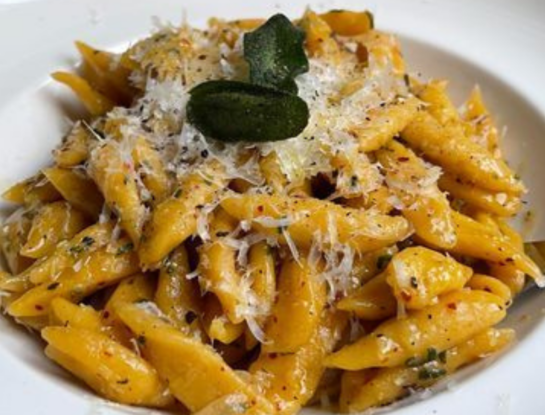 Pasta casera sin huevo a base de 3 ingredientes: una receta express y saludable