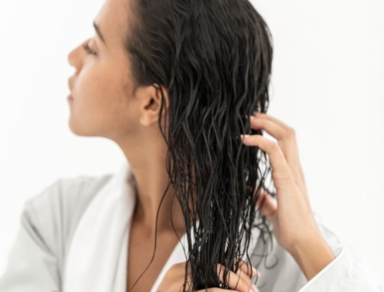 Preshampoo: la rutina que tenés que incorporar si tu pelo está seco