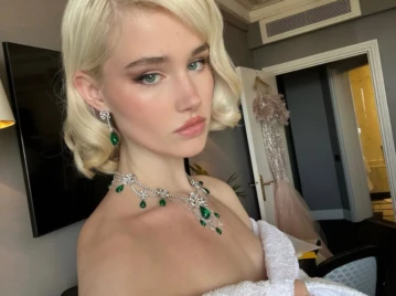 Quién es Lara Cosima, la condesa e "it girl" que se convertirá en la nuera de Salma Hayek