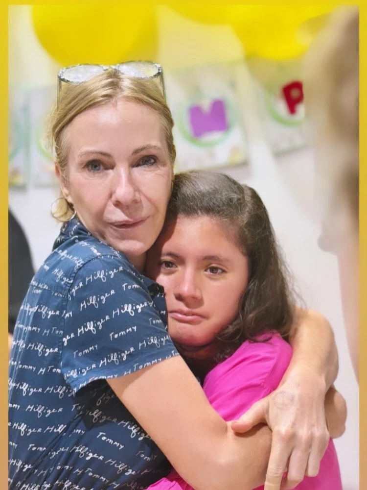 Inés Estévez junto a su hija Vida. Fotos: IG. 