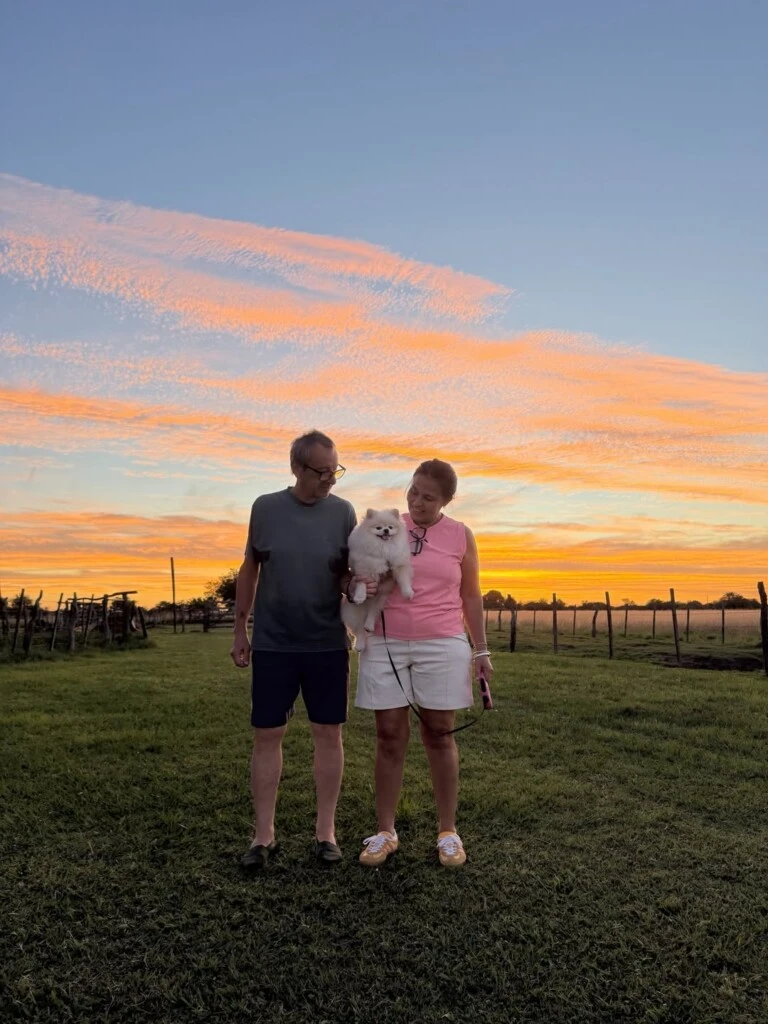 “Agradecida de tenerlos 🫂💗”, escribió, en un mensaje que muchos interpretaron como una forma de refugiarse en sus afectos en medio del difícil contexto.