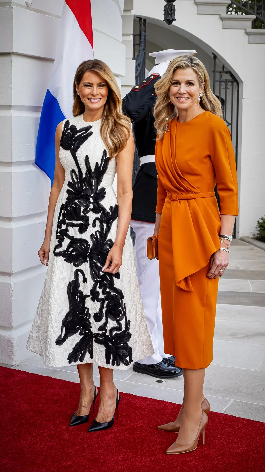 Máxima y Melania Trump: encuentro de estilo en la Casa Blanca entre el naranja icónico y el blanco y negro arty