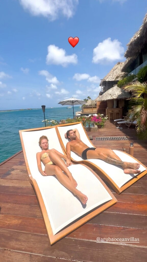 Fieles a su estilo cercano, ambos publicaron un carrusel de fotos que retrata los momentos más íntimos del viaje. 