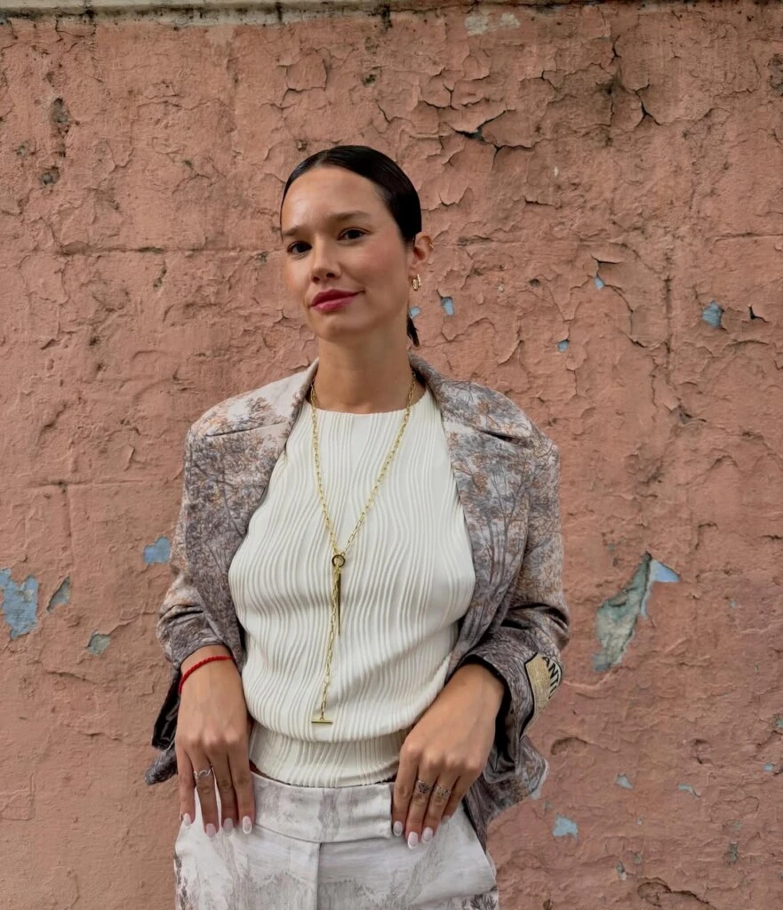 El look de Manu Viale. Foto: IG